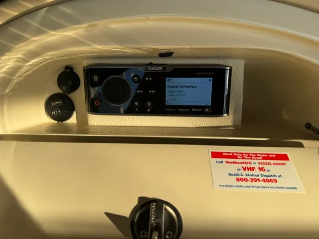 Slide: The Image of Chris-Craft LAUNCH 28 2016 - 19