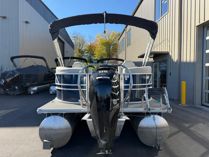 Slide: The Image of Sylvan MIRAGE 8520 2024 - 4