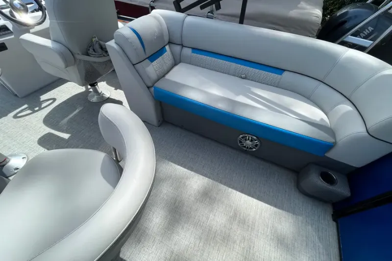 Slide: The Image of Godfrey 24 SWEETWATER 2021 - 14