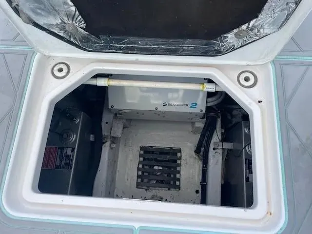 Slide: The Image of Pursuit 3000 Offshore 1999 - 7