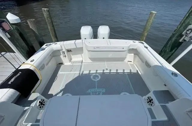 Slide: The Image of Pursuit 3000 Offshore 1999 - 12