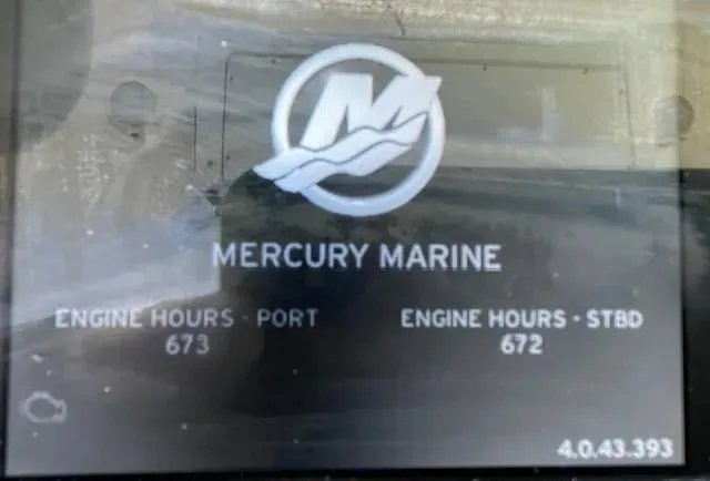 Slide: The Image of Pursuit 3000 Offshore 1999 - 16