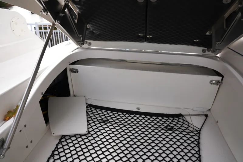 Slide: The Image of Chaparral 270OSX 2024 - 16