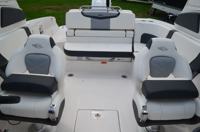 Slide: The Image of Chaparral 270OSX 2025 - 14