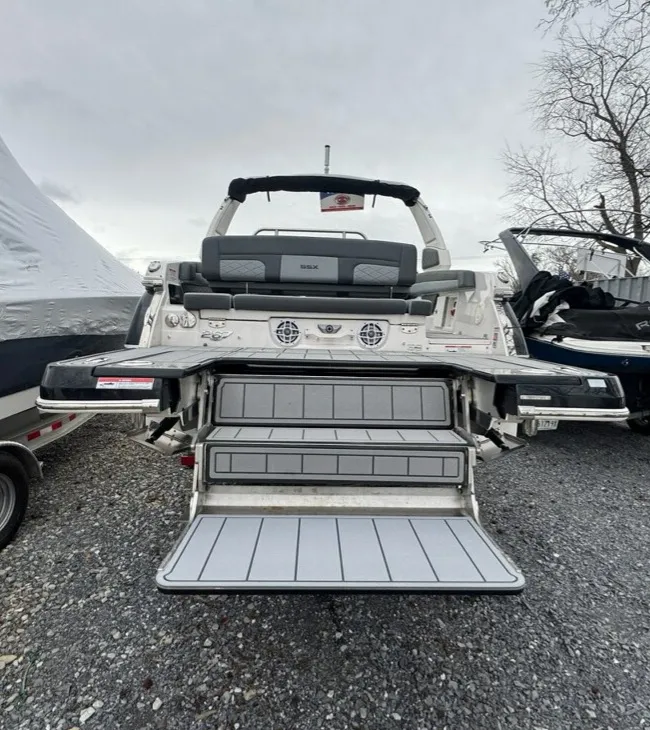 Slide: The Image of Chaparral 267SSX 2025 - 32