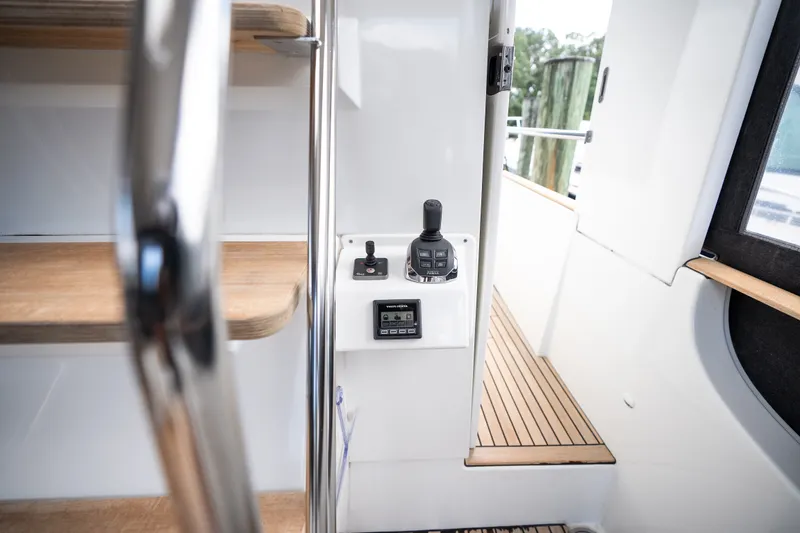 Slide: The Image of Beneteau Swift Trawler 50 2020 - 97