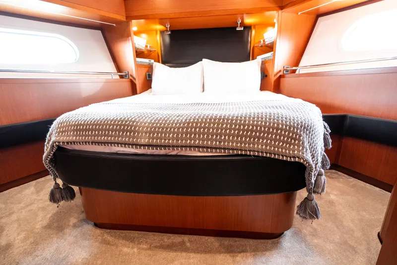 Slide: The Image of Beneteau Swift Trawler 50 2020 - 51