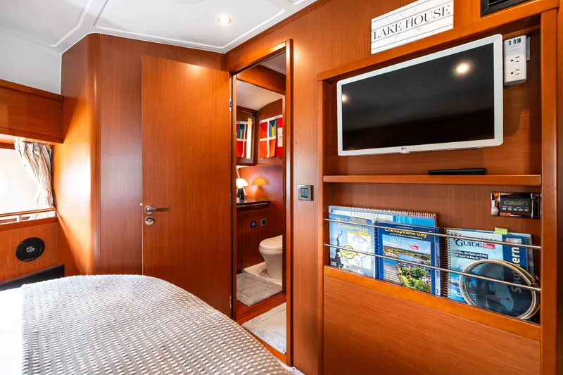 Slide: The Image of Beneteau Swift Trawler 50 2020 - 53