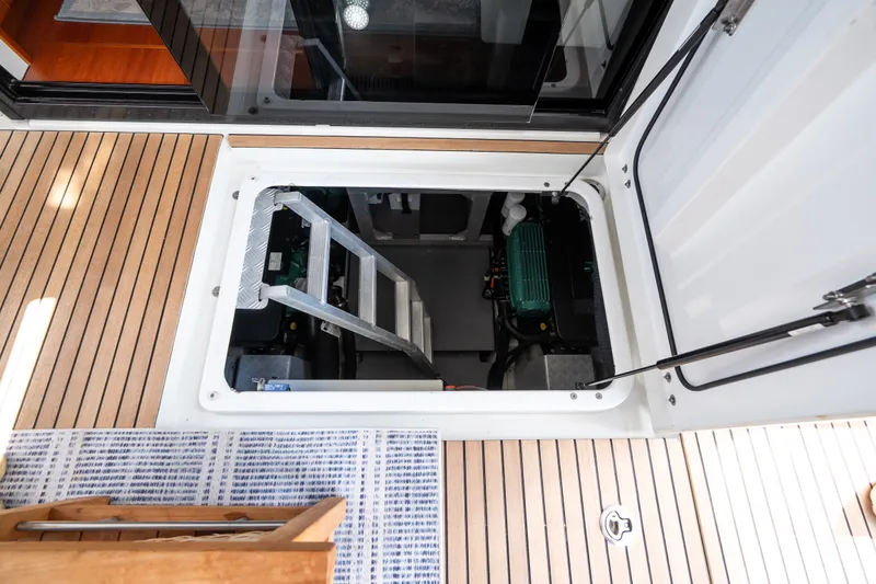 Slide: The Image of Beneteau Swift Trawler 50 2020 - 104