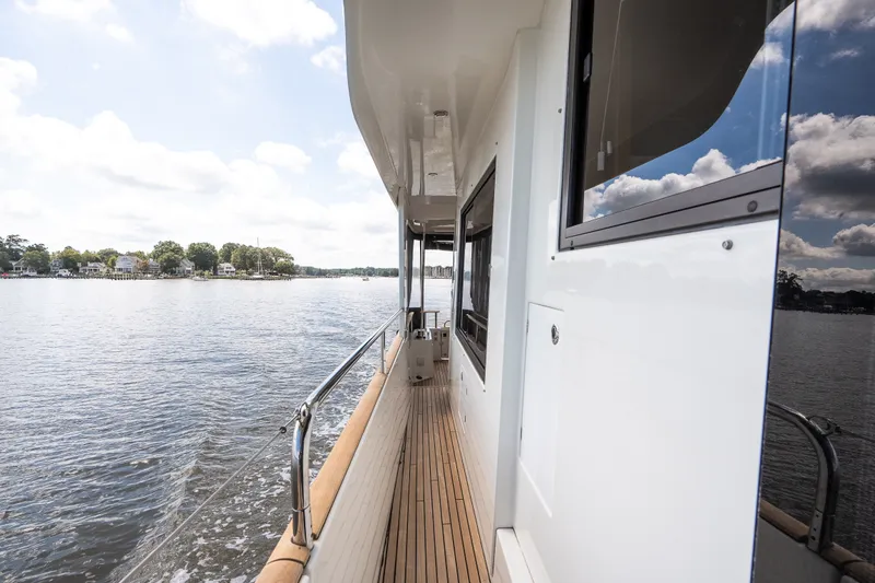 Slide: The Image of Beneteau Swift Trawler 50 2020 - 90
