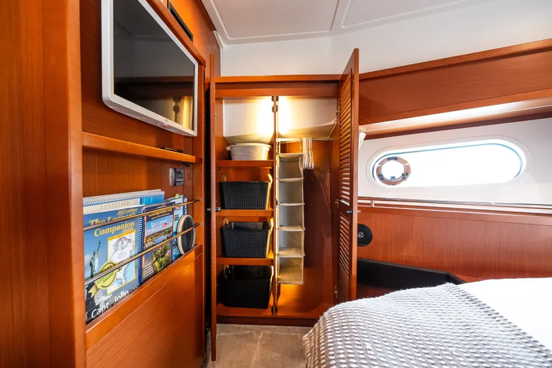 Slide: The Image of Beneteau Swift Trawler 50 2020 - 54