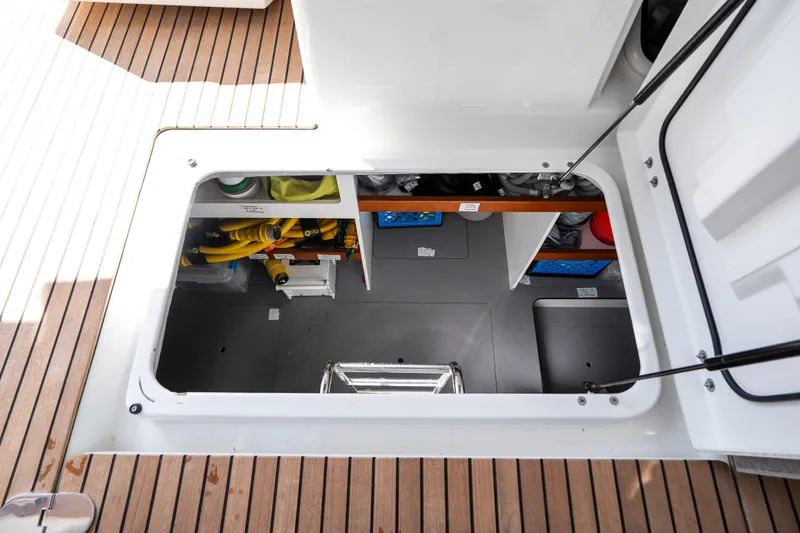 Slide: The Image of Beneteau Swift Trawler 50 2020 - 100