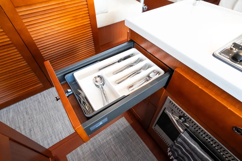 Slide: The Image of Beneteau Swift Trawler 50 2020 - 38