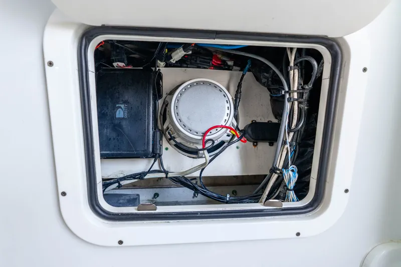 Slide: The Image of Yellowfin 42 Offshore 2019 - 63