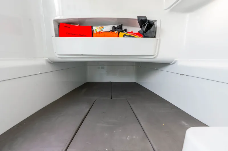 Slide: The Image of Yellowfin 42 Offshore 2019 - 66