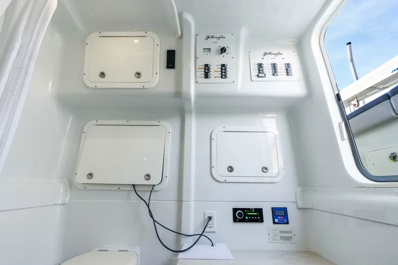 Slide: The Image of Yellowfin 42 Offshore 2019 - 64