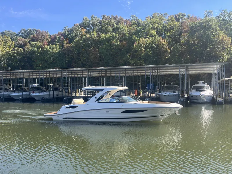 Slide: The Image of Sea Ray SLX 350 2015 - 3