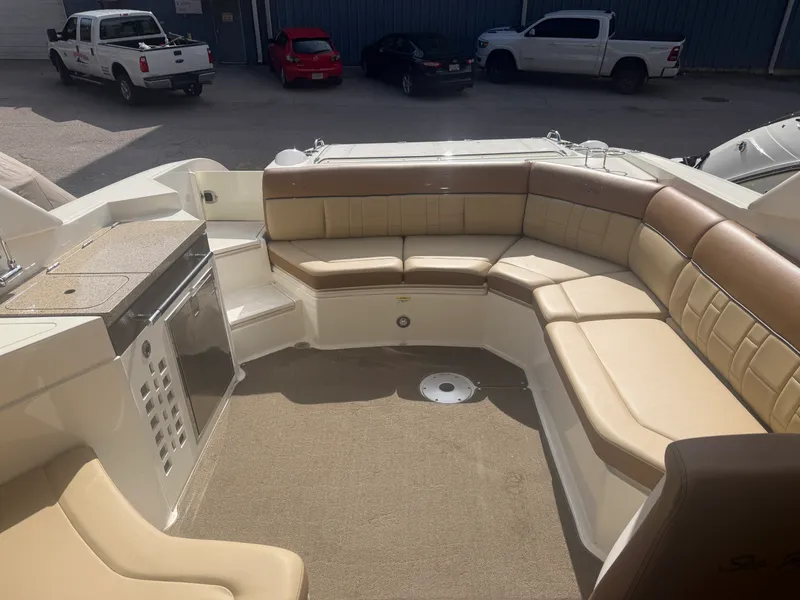 Slide: The Image of Sea Ray SLX 350 2015 - 13