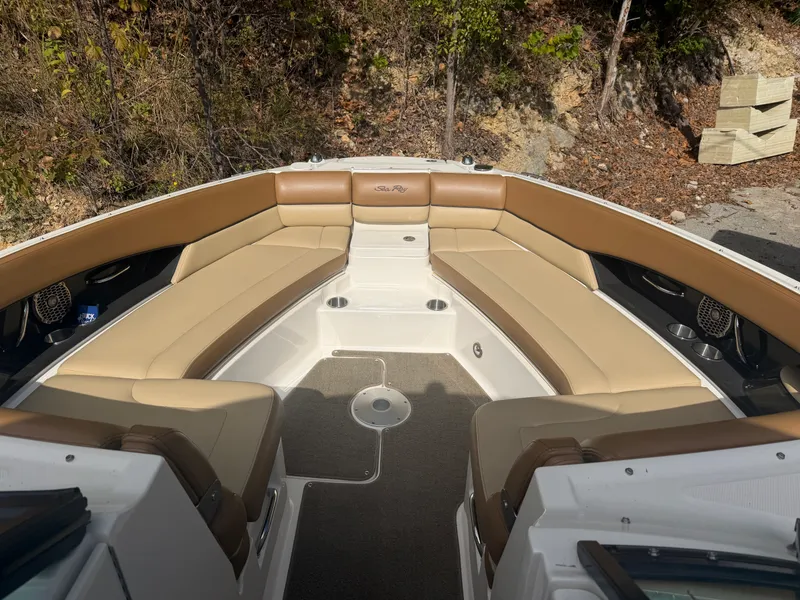 Slide: The Image of Sea Ray SLX 350 2015 - 16
