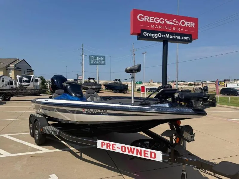Slide: The Image of Skeeter ZX200 2019 - 7