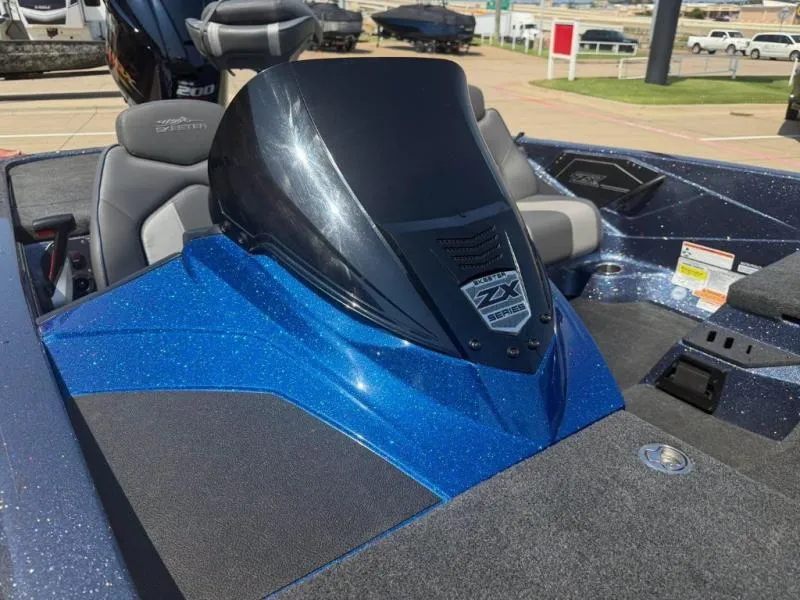 Slide: The Image of Skeeter ZX200 2019 - 13