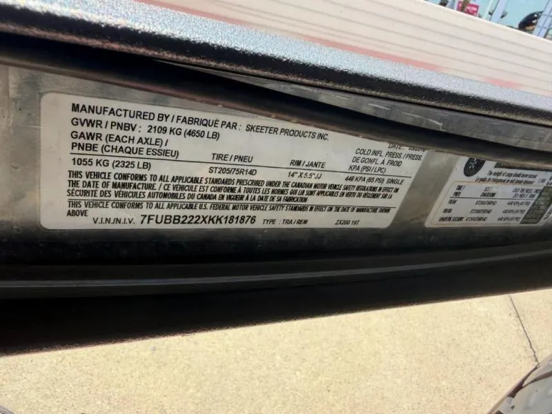 Slide: The Image of Skeeter ZX200 2019 - 2
