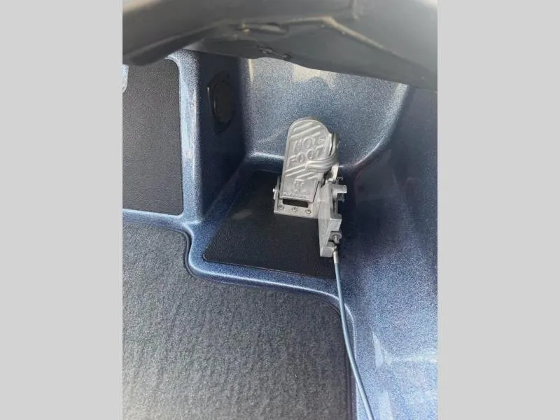 Slide: The Image of Skeeter ZX200 2019 - 16