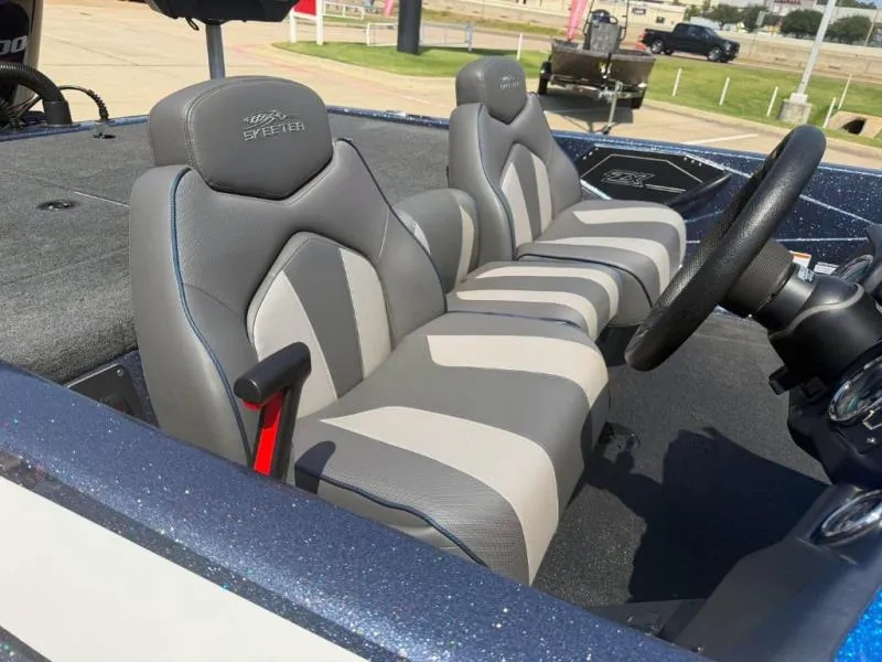 Slide: The Image of Skeeter ZX200 2019 - 17