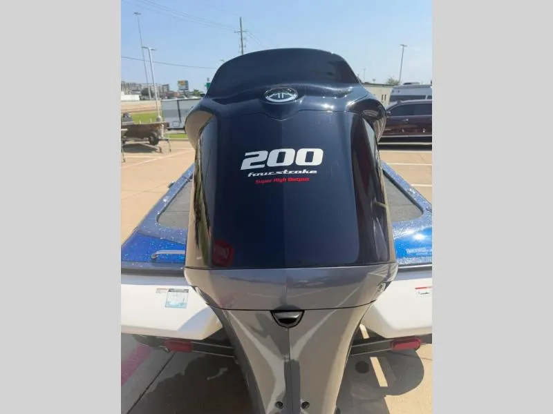 Slide: The Image of Skeeter ZX200 2019 - 23
