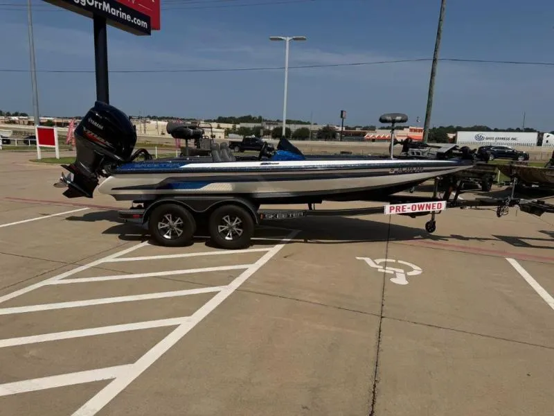 Slide: The Image of Skeeter ZX200 2019 - 6