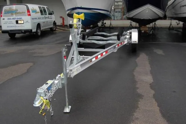 Slide: The Image of Venture Trailers Aluminum Tandem Axle Bunks VATB-5925 2024 - 4