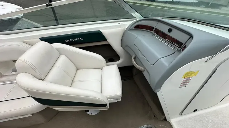 Slide: The Image of Chaparral 2330 SS 1998 - 7