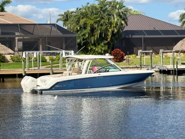 Slide: The Image of Boston Whaler 32 DC 2023 - 25