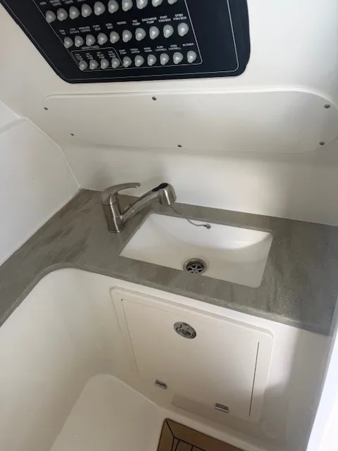 Slide: The Image of Boston Whaler 32 DC 2023 - 19