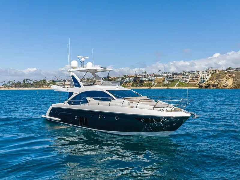 Slide: The Image of Azimut 50 FLY 2015 - 6