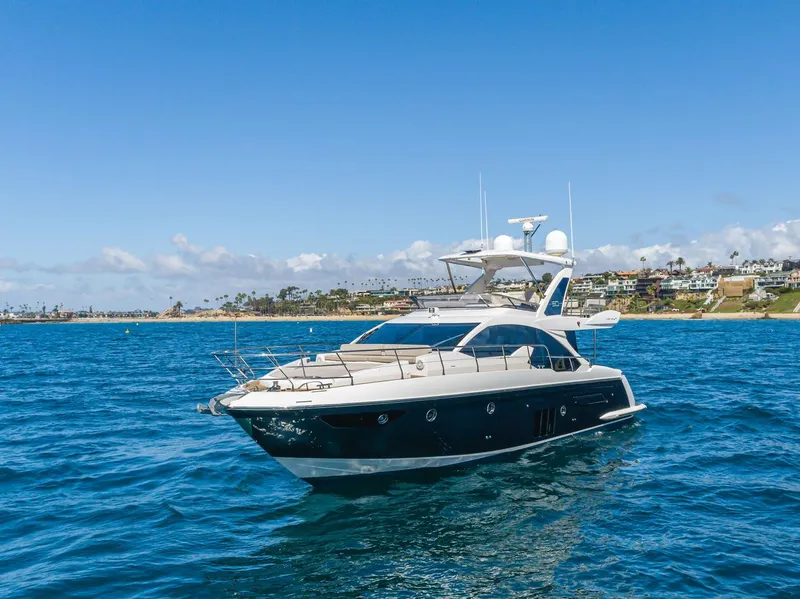 Slide: The Image of Azimut 50 FLY 2015 - 3