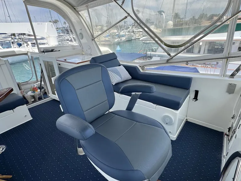 Slide: The Image of Jefferson Yachts RIVANNA 2002 - 20