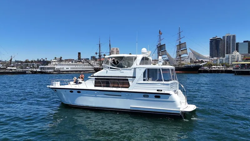 The Image of Jefferson Yachts RIVANNA 2002 - undefined