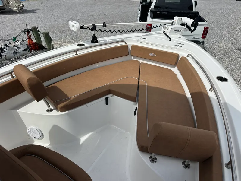 Slide: The Image of Sea Hunt 239 ULTRA SE 2025 - 21