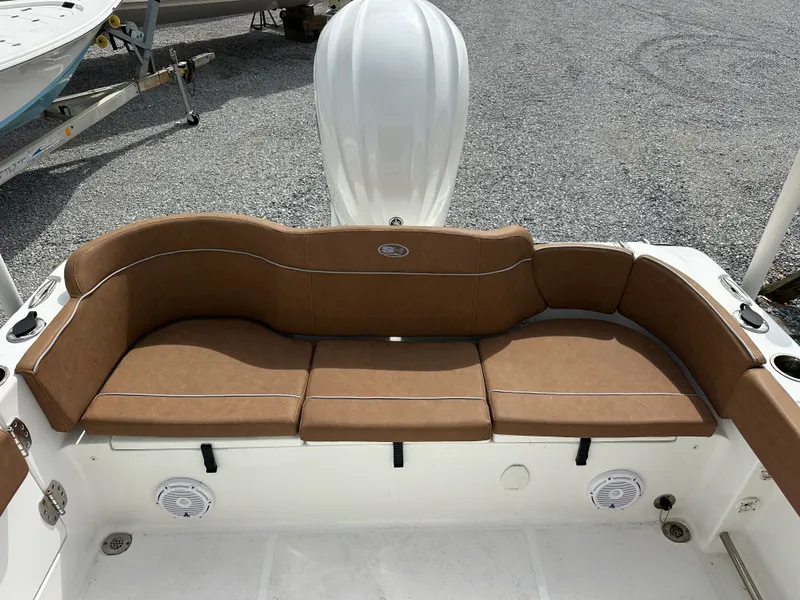Slide: The Image of Sea Hunt 239 ULTRA SE 2025 - 12