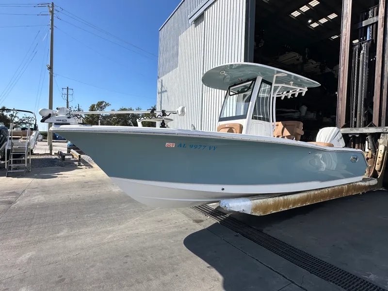 Slide: The Image of Sea Hunt 239 ULTRA SE 2025 - 8