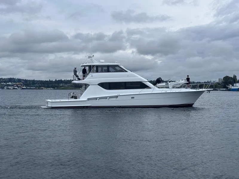 Slide: The Image of Hatteras 70 CONVERTIBLE 2000 - 3