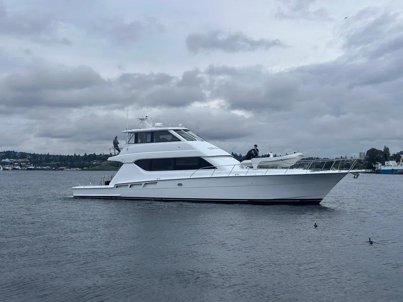 Slide: The Image of Hatteras 70 CONVERTIBLE 2000 - 2