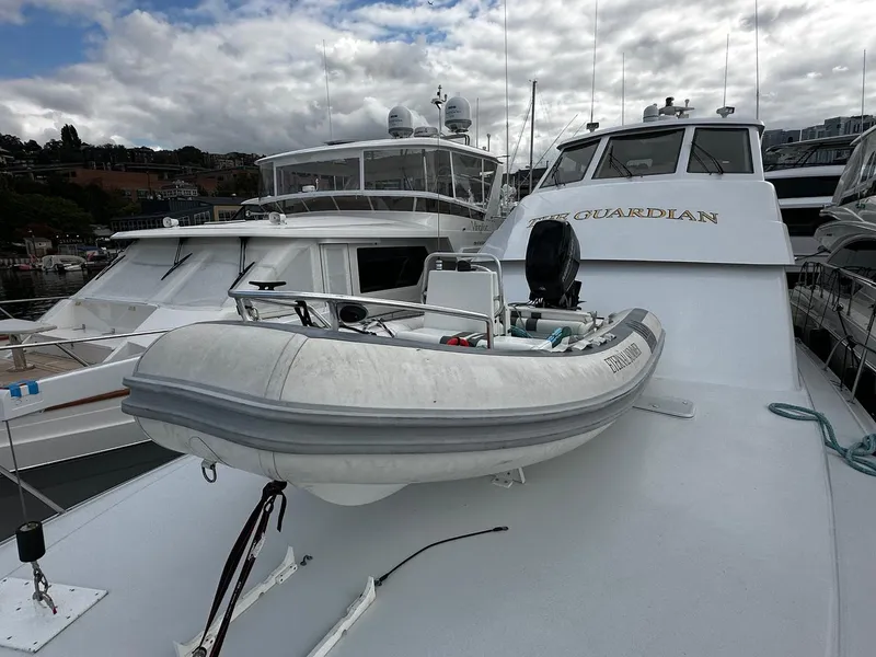 Slide: The Image of Hatteras 70 CONVERTIBLE 2000 - 14