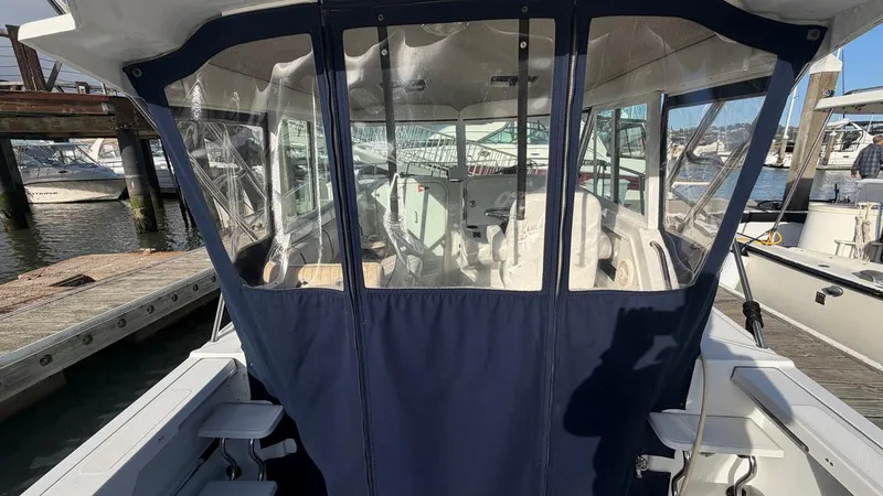 Slide: The Image of Glacier Bay 2680 HARDTOP 2006 - 17