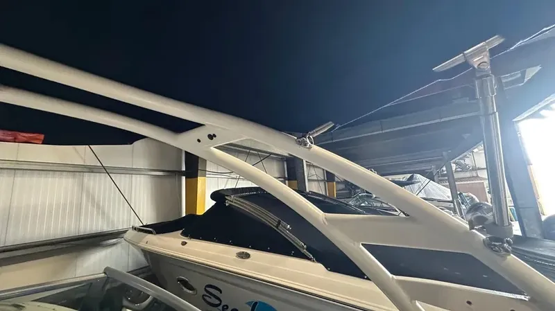 Slide: The Image of Chaparral 244 Sunesta 2018 - 42