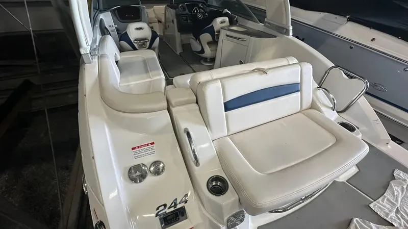Slide: The Image of Chaparral 244 Sunesta 2018 - 5