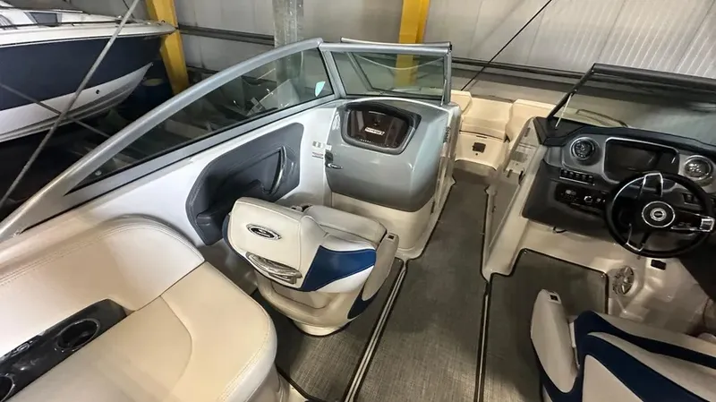 Slide: The Image of Chaparral 244 Sunesta 2018 - 10