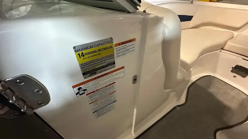 Slide: The Image of Chaparral 244 Sunesta 2018 - 21