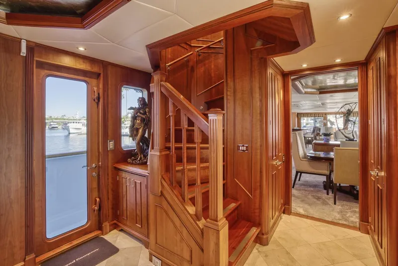 Slide: The Image of Palmer Johnson 128 TRI-DECK 2000 - 26